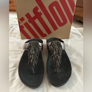 FitFlop Women's ‘CHA CHA’ size 8 silver nimbus Sandals with Beaded accessories